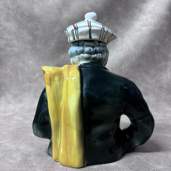 Eton Japan Figural Man Decanter Original Label
8x8x4 - Picture 4 of 8